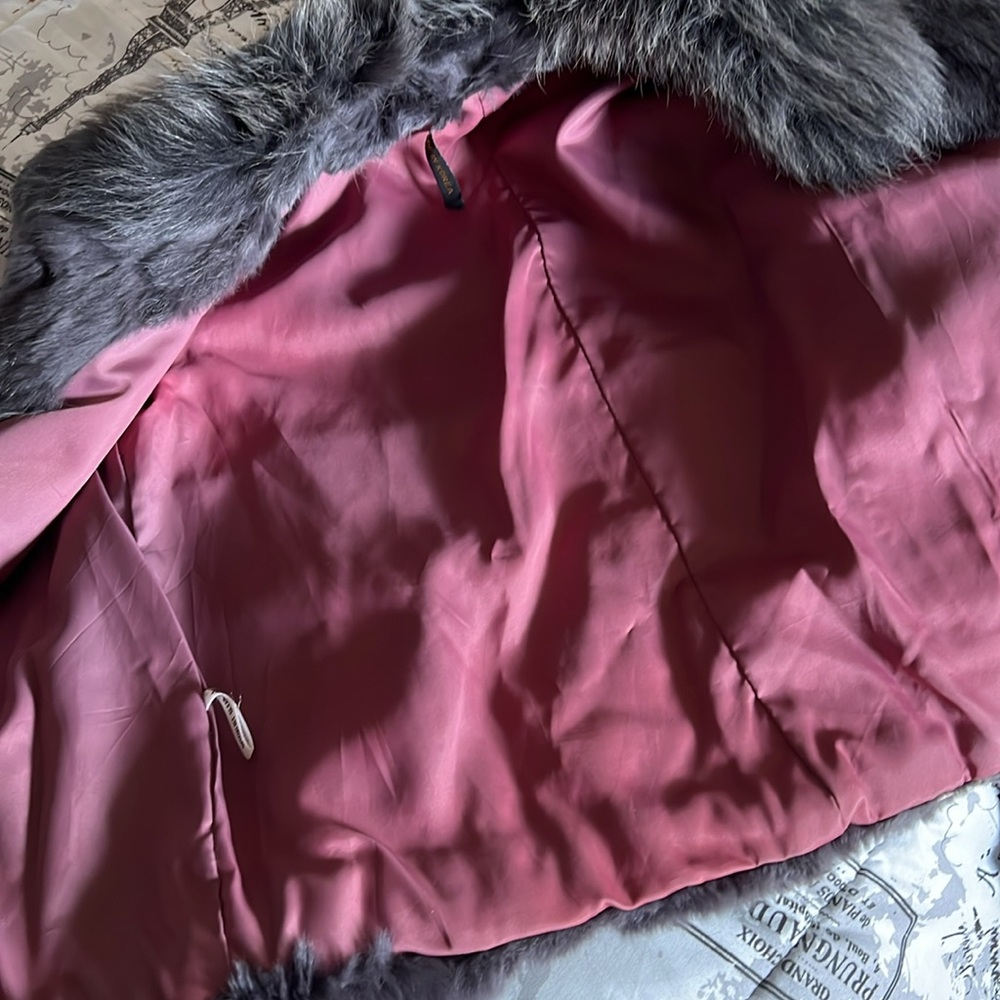 €Hostpick 11/11Genuine silver Fox Rabbit?? - Picture 3 of 11